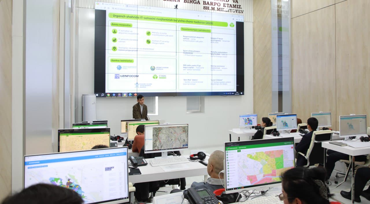 Urganch shahar hokimligining Yagona axborot tahlil monitoring markazini yanada rivojlantirish masalalari muhokama qilindi
