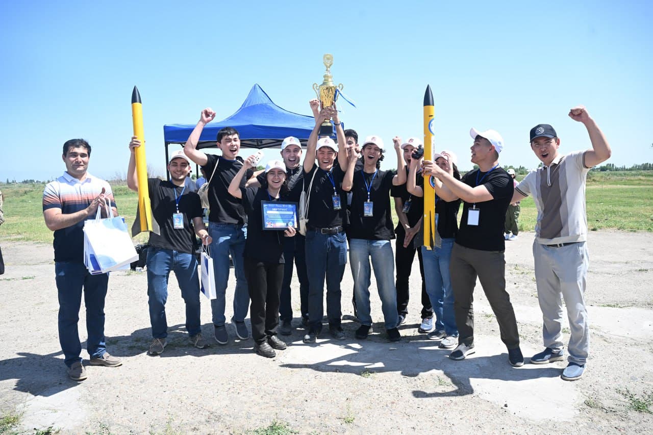 Uzcosmos провел финальный этап конкурса "CanSat Uzbekistan-2025"