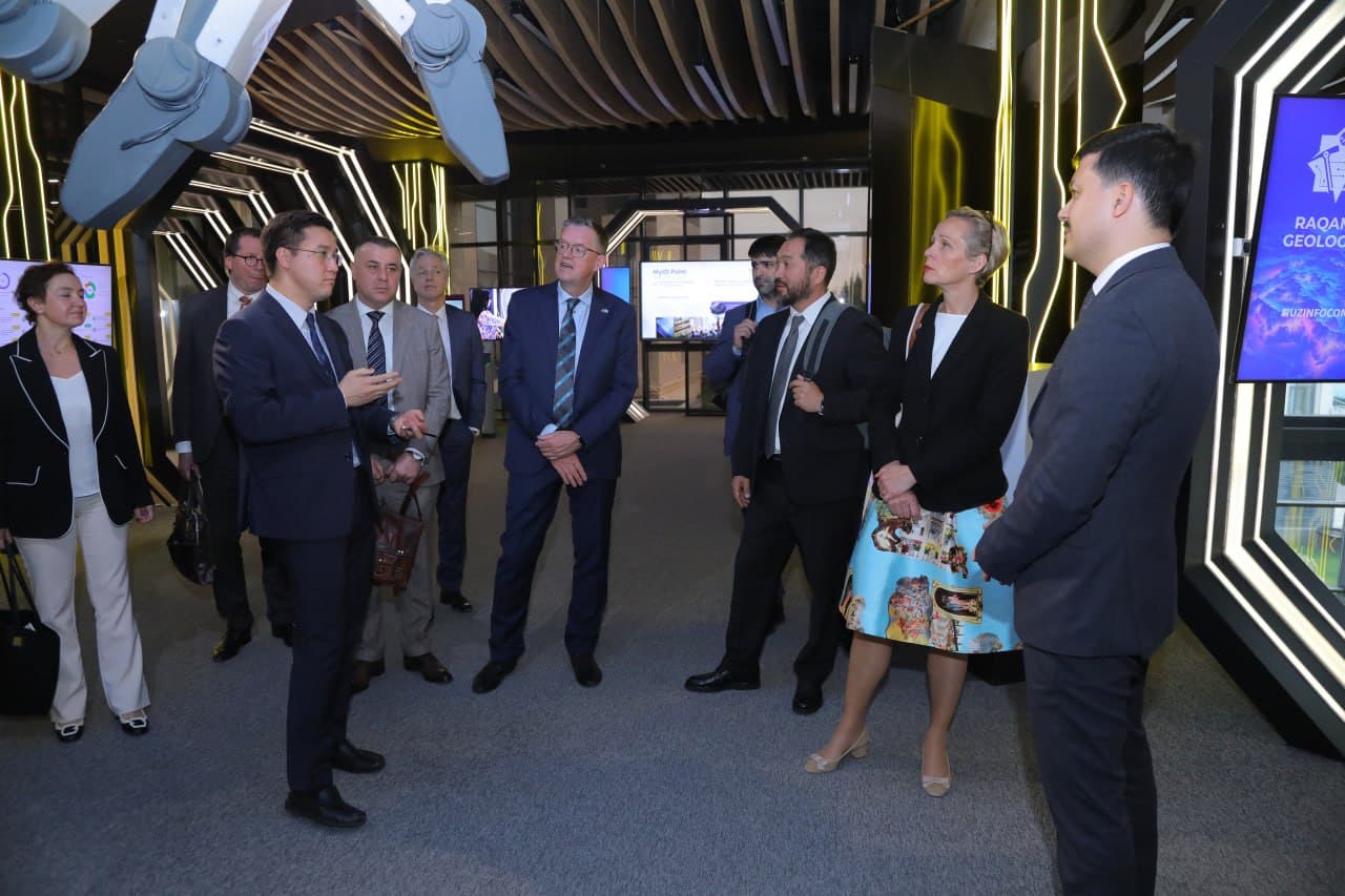 Shvetsiya delegatsiyasi IT Park Uzbekistan’ga tashrif buyurdi