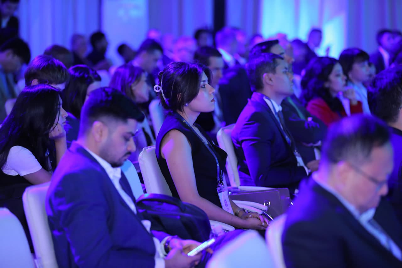 Toshkent xalqaro investitsiya forumi doirasida sun’iy intellekt va raqamli texnologiyalarga bag‘ishlangan sessiya o‘tkazildi