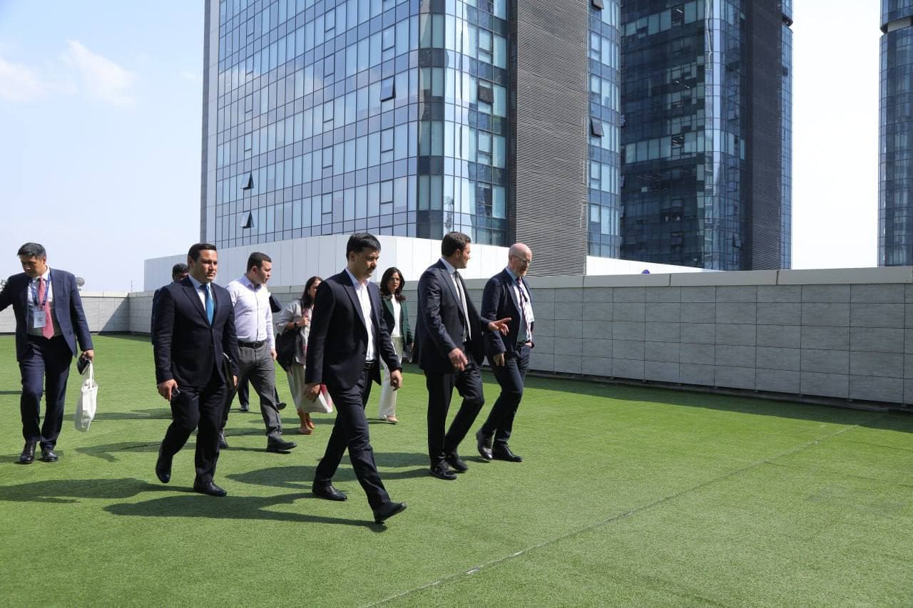 Meta Explores Strategic Cooperation with Uzbekistan’s Ministry of Digital Technologies During High-Level Visit to IT Park