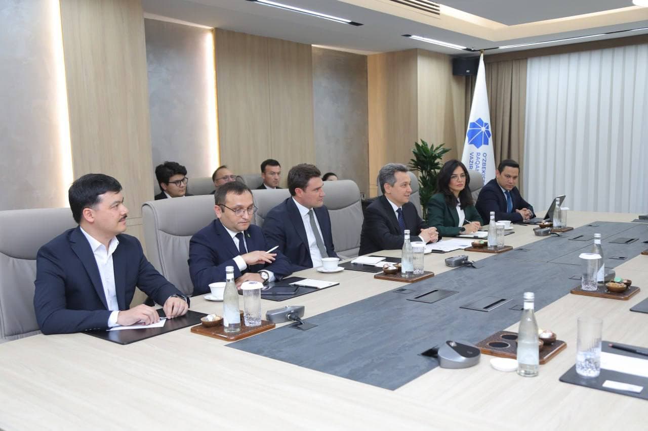 Meta Explores Strategic Cooperation with Uzbekistan’s Ministry of Digital Technologies During High-Level Visit to IT Park