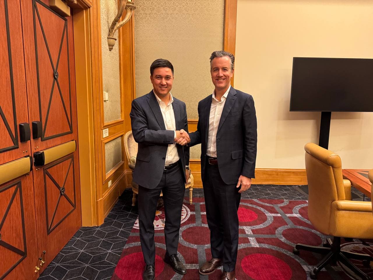 Uzbekistan Wins Coursera “Outstanding Achievement Award 2025”
