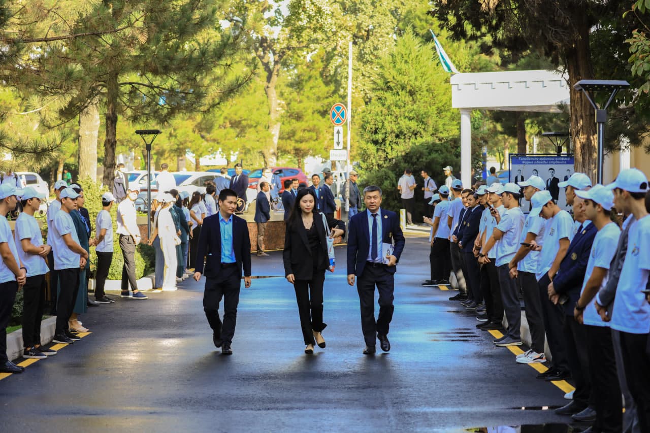 TUIT Marks 70th Anniversary with International Conference