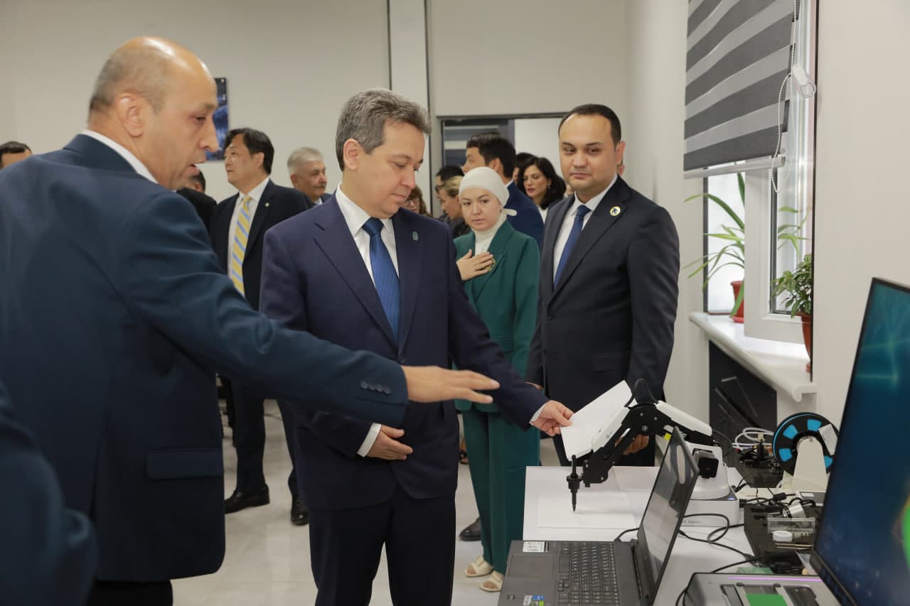 TUIT Marks 70th Anniversary with International Conference