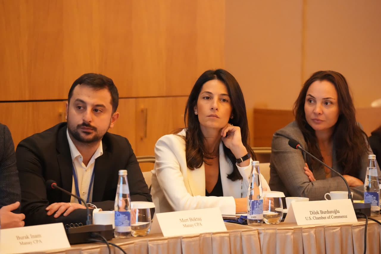 Minister of Digital Technologies Holds Meeting with Leading U.S. Companies