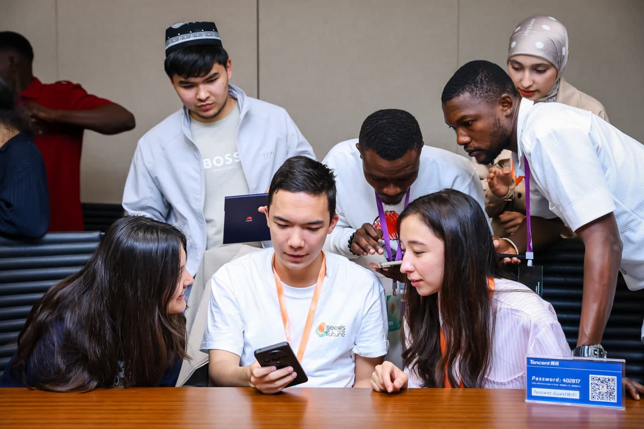 O‘zbekistonlik talabalar Huawei’ning Xitoydagi yetakchi ta’lim loyihasida ishtirok etdilar