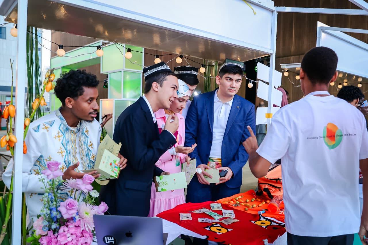 O‘zbekistonlik talabalar Huawei’ning Xitoydagi yetakchi ta’lim loyihasida ishtirok etdilar