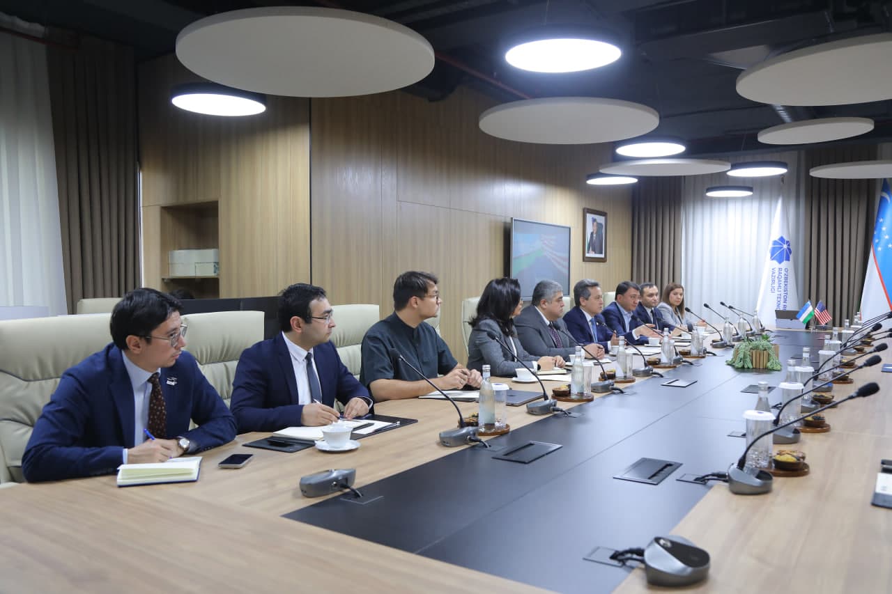 Uzbekistan Showcases Digital Potential at Meeting with New York Mayor