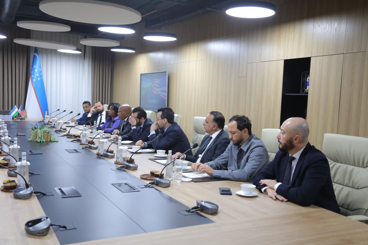 Uzbekistan Showcases Digital Potential at Meeting with New York Mayor