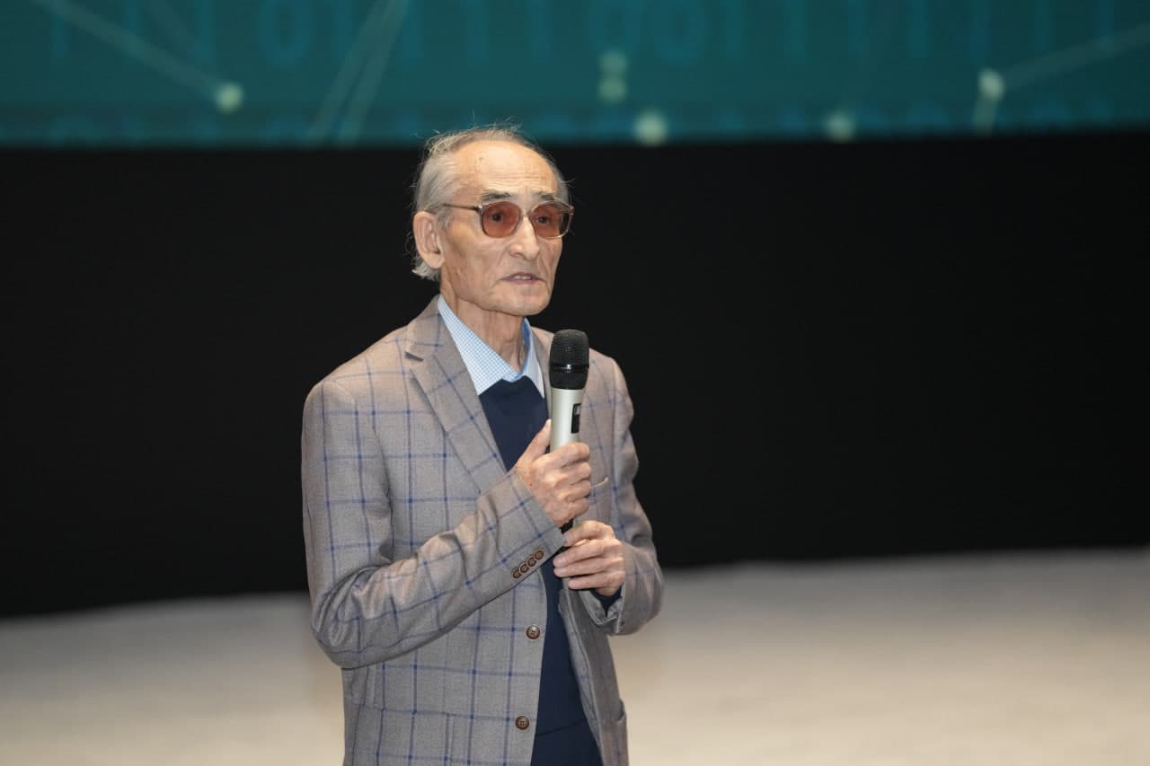 Sun’iy intellekt rivojida kibernetikaning o‘rni muhokama qilindi