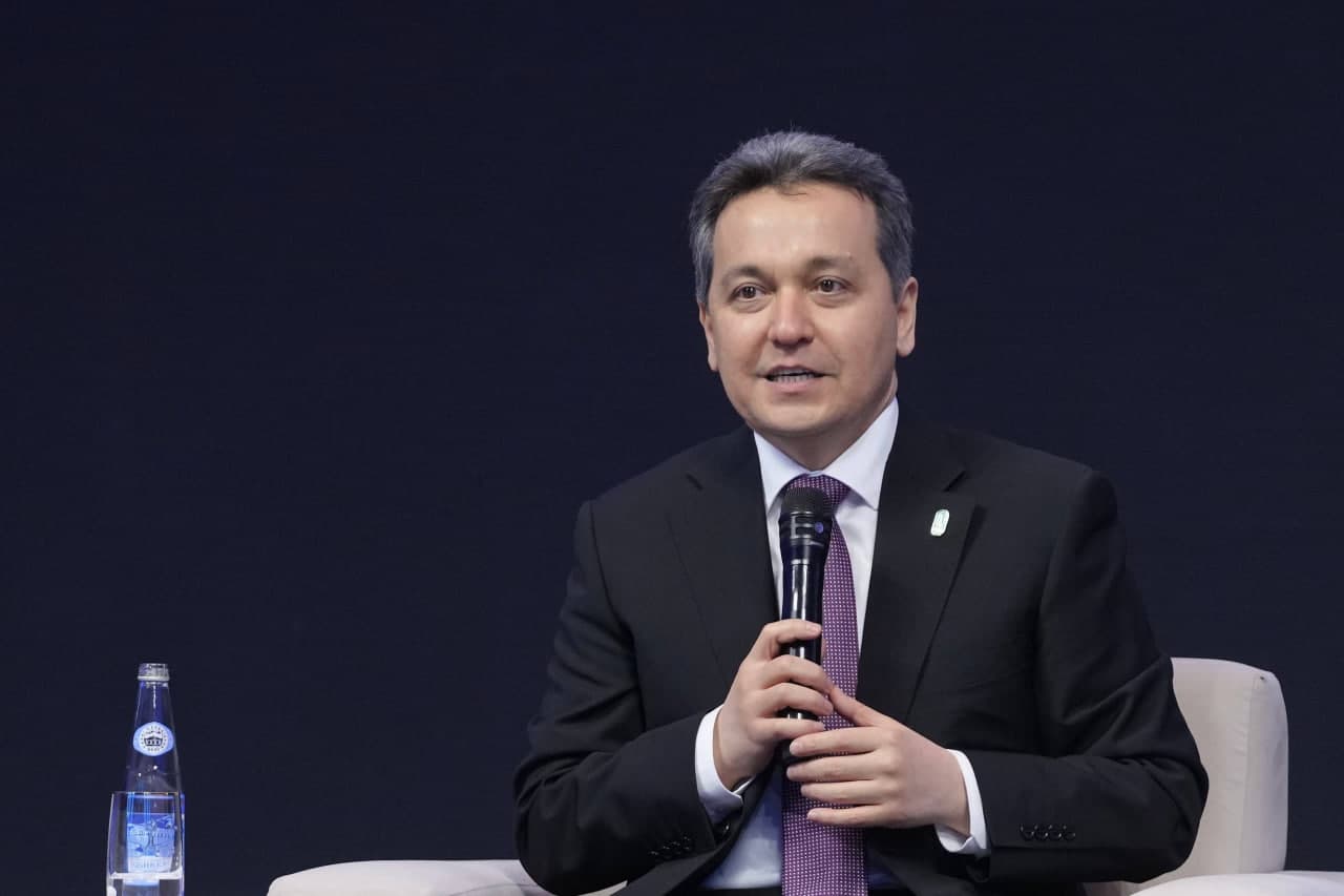 Texnogigantlar — Meta, Google, Open AI, Dubai Future Foundation va boshqa ekspertlar AI forumda