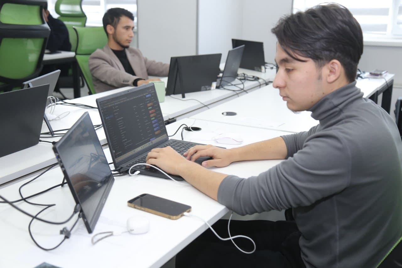 Jizzaxda e-commerce BPO markazi rivojlanmoqda