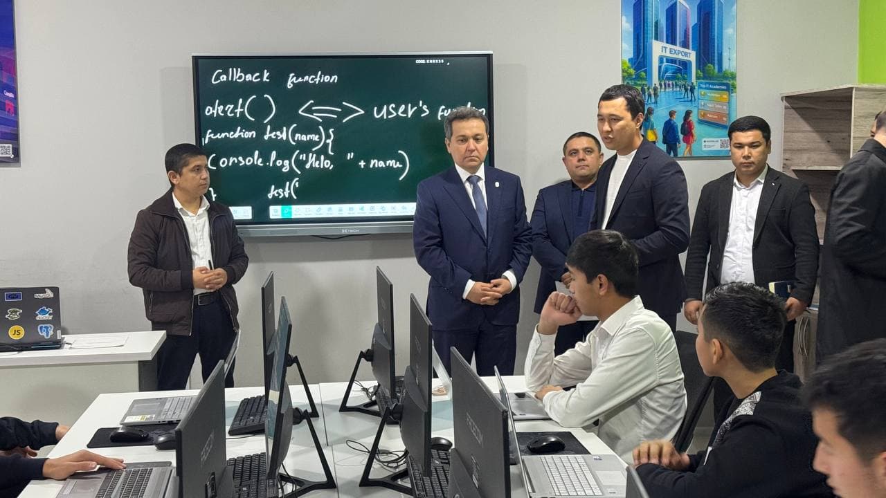 Sirdaryoda IT salohiyatini oshirishga hissa qoʻshayotgan IT shaharcha faoliyati bilan tanishildi