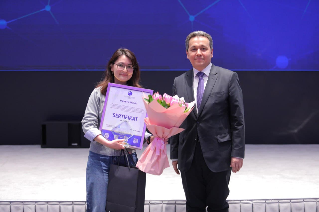 Ministry of Digital Technologies Recognizes Outstanding Employee Contributions at Year-End Review