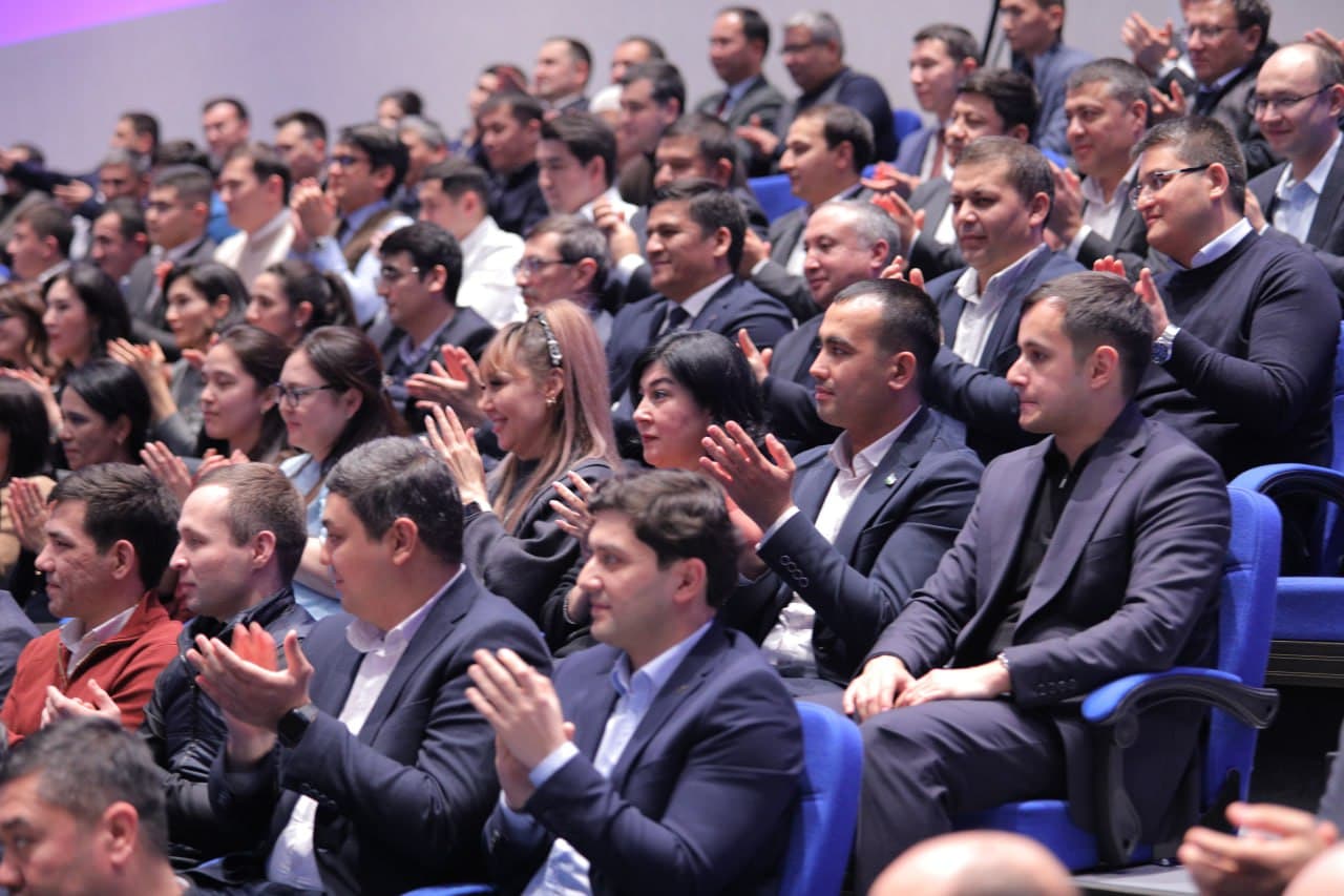 Ministry of Digital Technologies Recognizes Outstanding Employee Contributions at Year-End Review