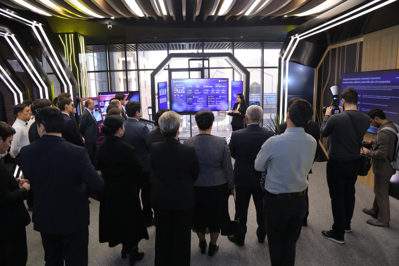 Innovatsion rivojlanish va axborot texnologiyalari masalalari qo‘mitasi faoliyatining 2025-yil yakunlari yuzasidan matbuot anjumani va press-tur o‘tkazildi