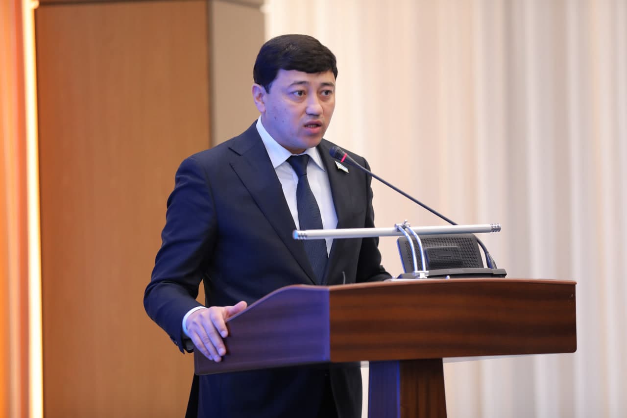 Innovatsion rivojlanish va axborot texnologiyalari masalalari qo‘mitasi faoliyatining 2025-yil yakunlari yuzasidan matbuot anjumani va press-tur o‘tkazildi