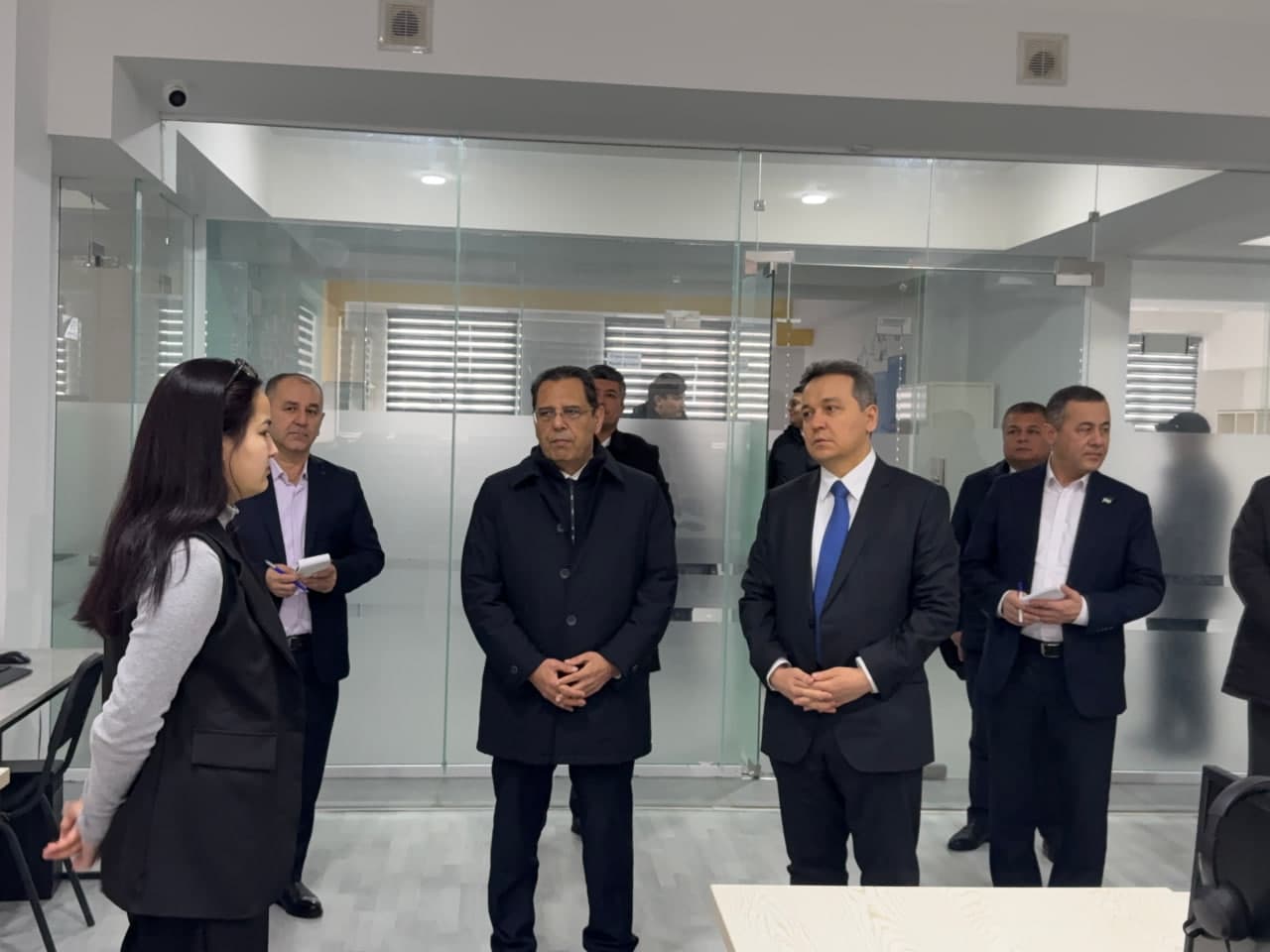 Qarshida yoshlar uchun raqamli imkoniyatlar: Xalqaro AT-kompaniyalar faoliyati bilan tanishildi