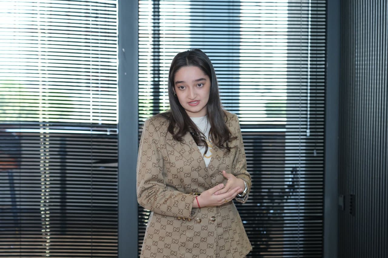 Navoiy viloyatida xotin-qizlarni AT sohasiga keng jalb etish masalalari muhokama qilindi