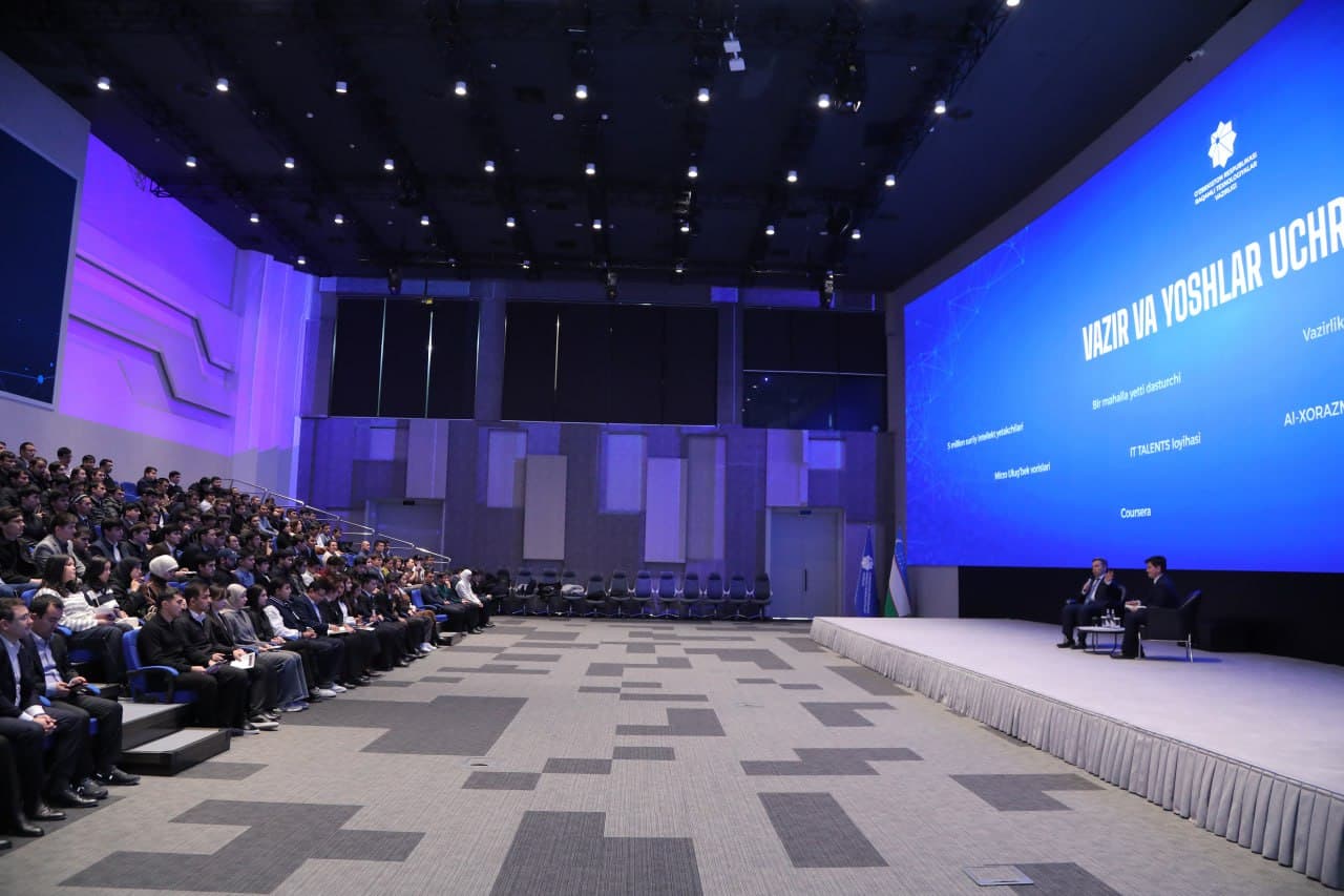 “Youth Day”: Open Dialogue with Young Professionals in the IT Sector