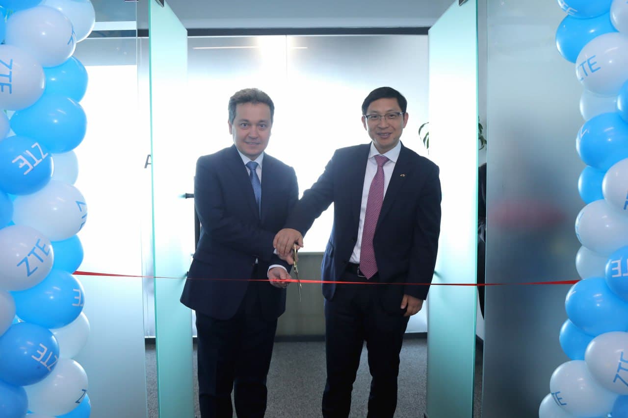 ZTE Launches Regional Online Service Center at IT Park Uzbekistan to Boost IT Exports and Create High-Value Jobs