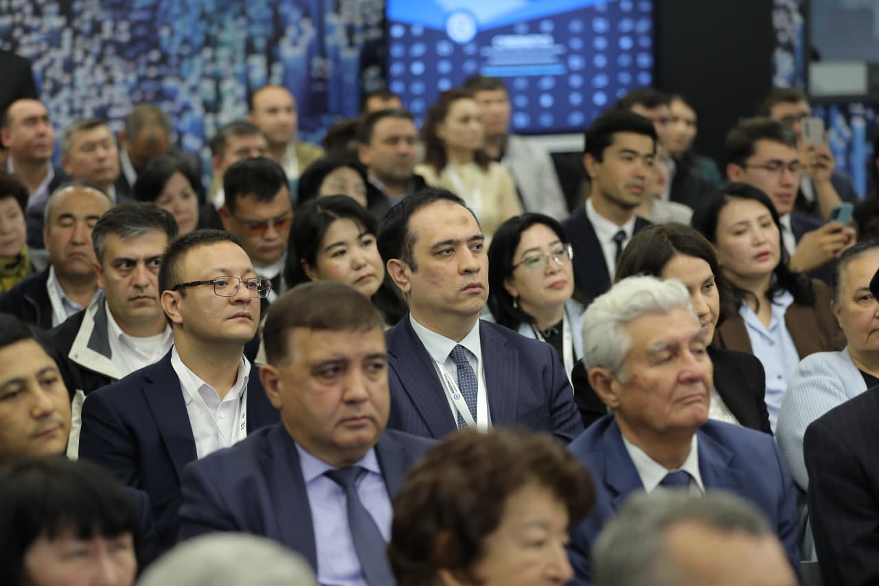 В Ташкенте проходит Всемирная конференция к 60-летию Института кибернетики