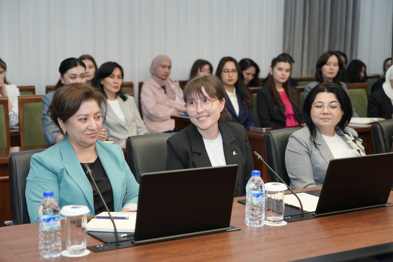 Доля женщин в ИКТ-секторе растёт: в ходе открытого диалога обсуждены новые инициативы
