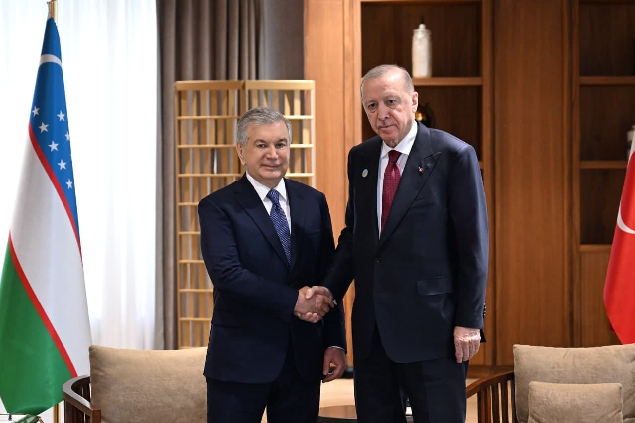 Presidents of Uzbekistan and Türkiye discuss strengthening strategic partnership