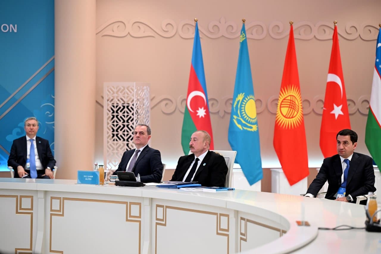 Oʻzbekiston Prezidenti Turkiy davlatlar tashkilotining norasmiy sammitida qator tashabbuslarni ilgari surdi