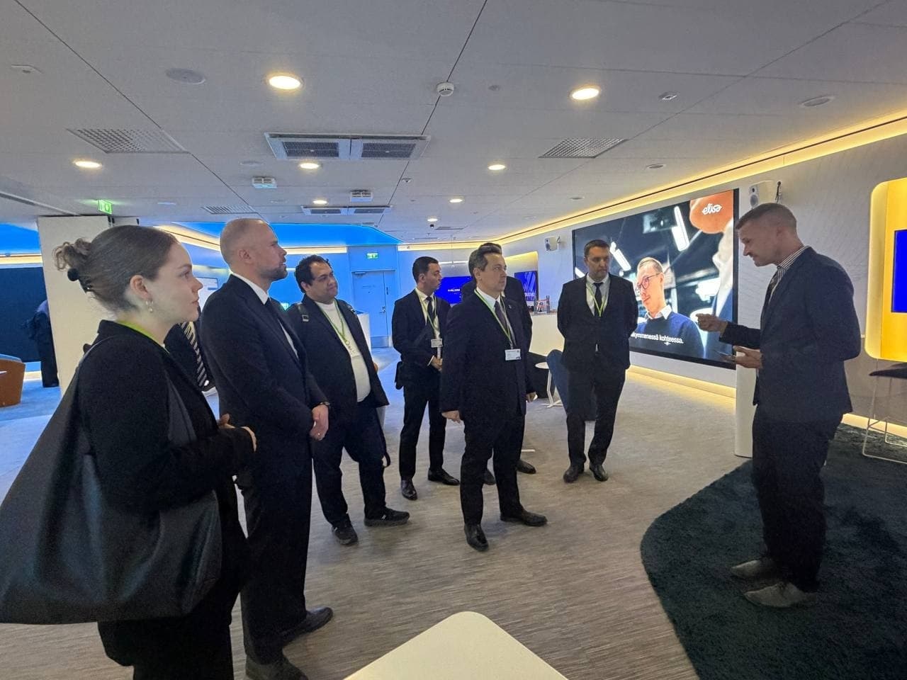 Uzbekistan and Finland’s Elisa Discuss Cooperation in 5G and Artificial Intelligence Technologies