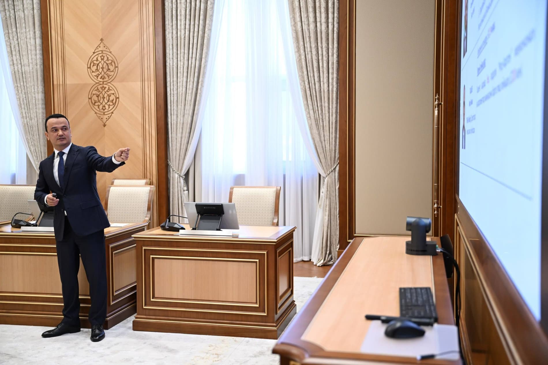 Toshkent xalqaro investitsiya forumiga tayyorgarlik koʻrib chiqildi