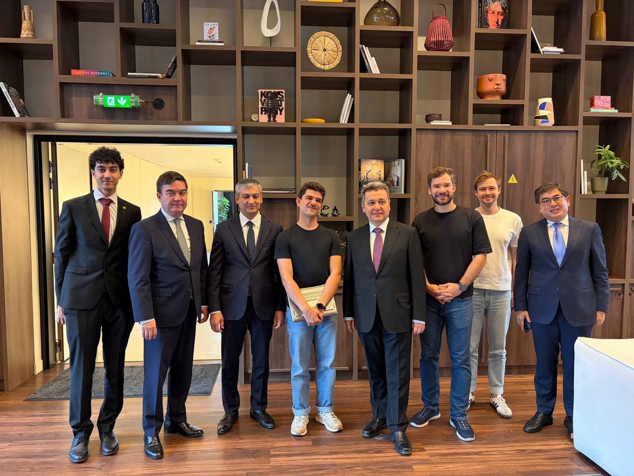 Prospects for Developing the Gaming Industry in Uzbekistan Discussed with Voodoo