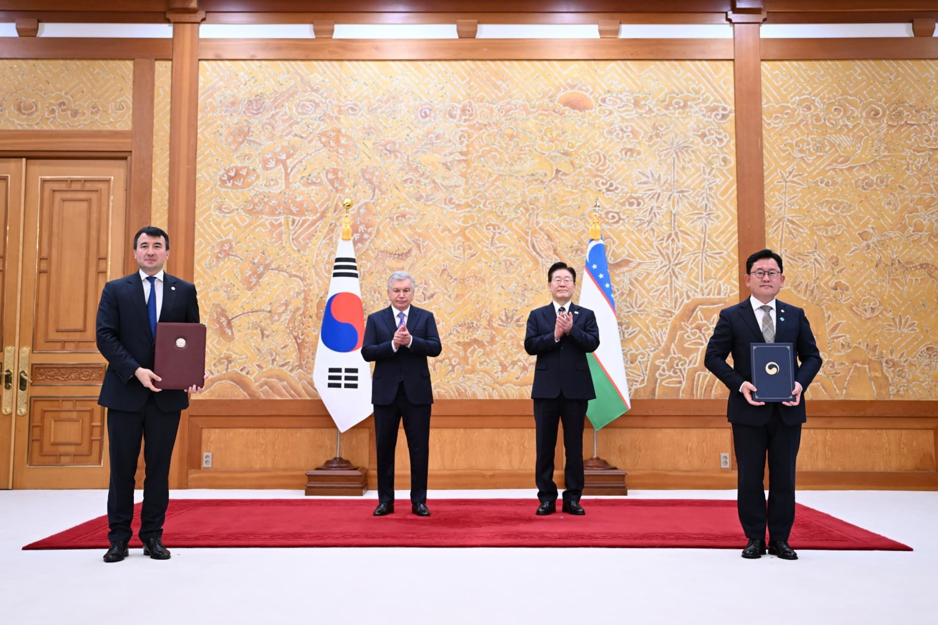 Substantial package of documents adopted to strengthen Uzbek-Korean partnership