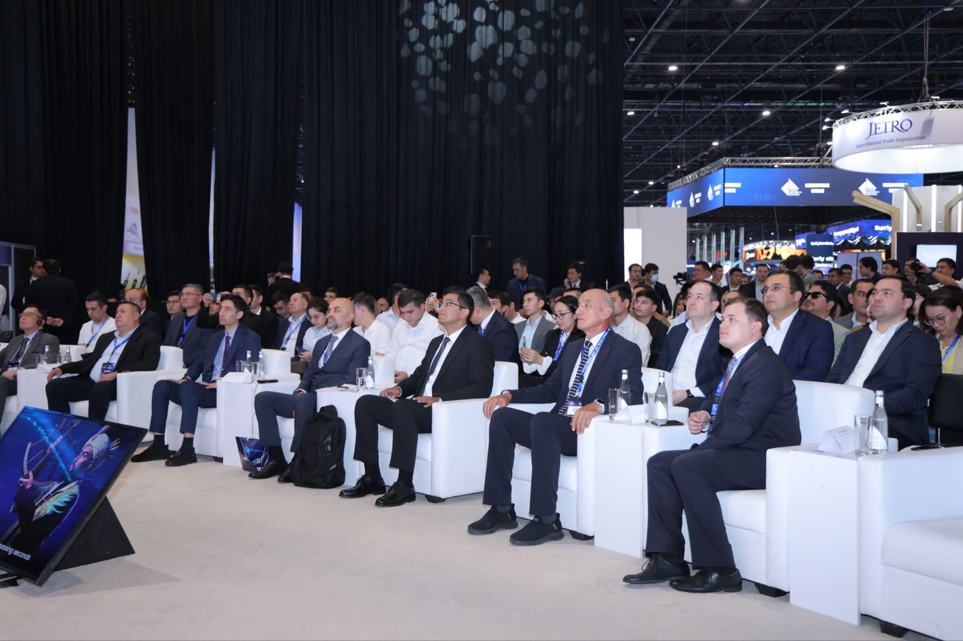 В рамках ICT WEEK обсуждены новые этапы развития цифрового государства