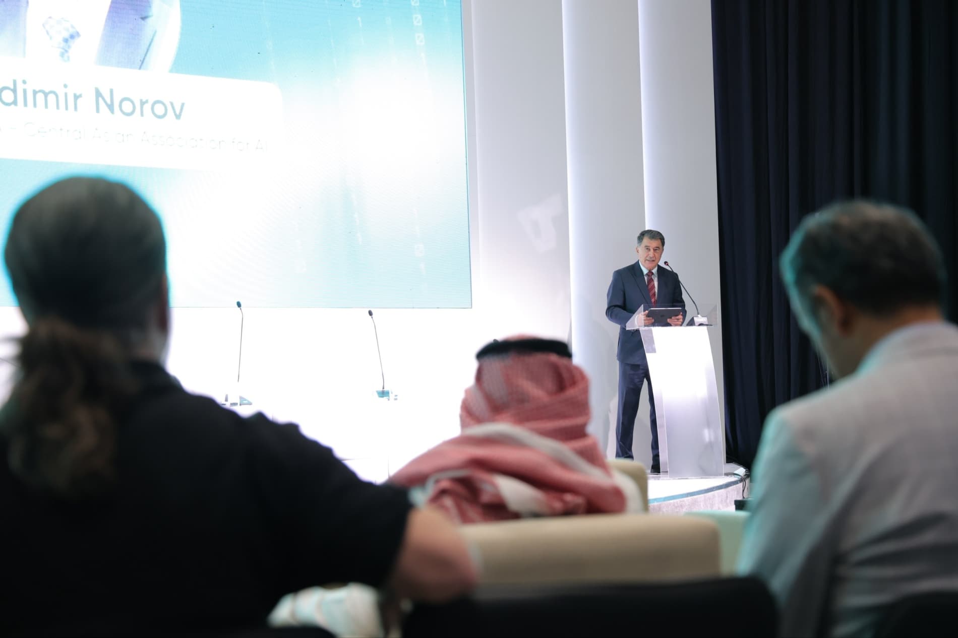 ICT WEEK: Technological and Investment Cooperation Between Uzbekistan and the Middle East Discussed