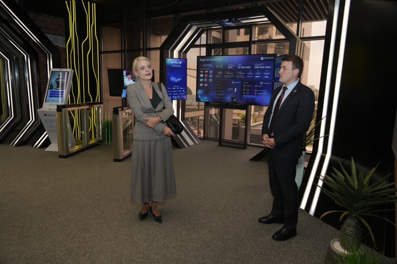 Cooperation Prospects in Digital Technologies Discussed with Swiss Ambassador