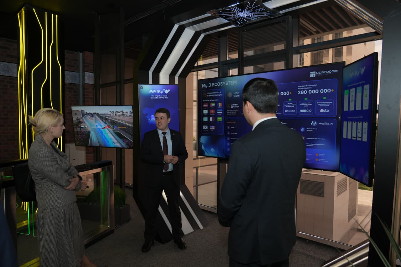 Cooperation Prospects in Digital Technologies Discussed with Swiss Ambassador