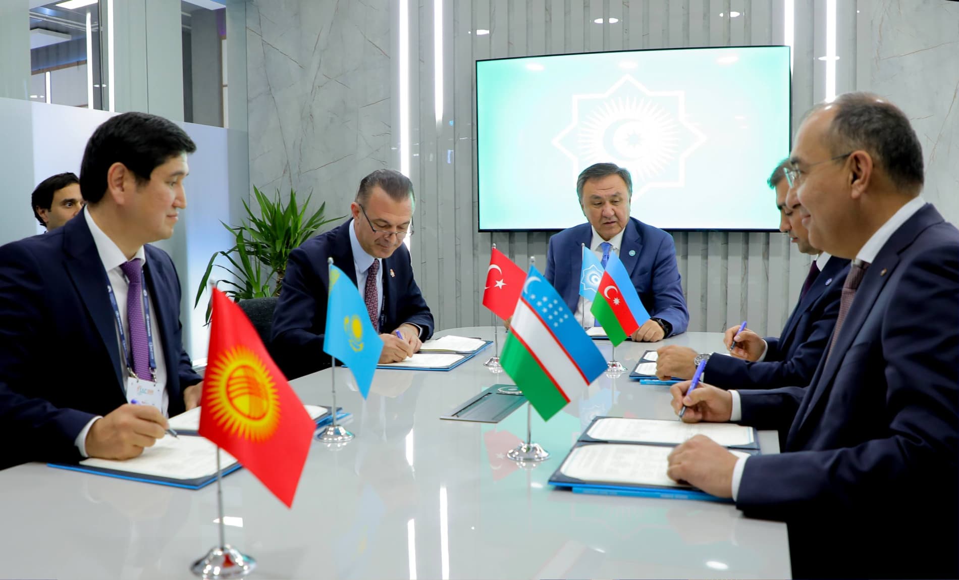 Turkiy davlatlar kosmik hamkorlikni rivojlantirish bo‘yicha shartnoma imzoladi