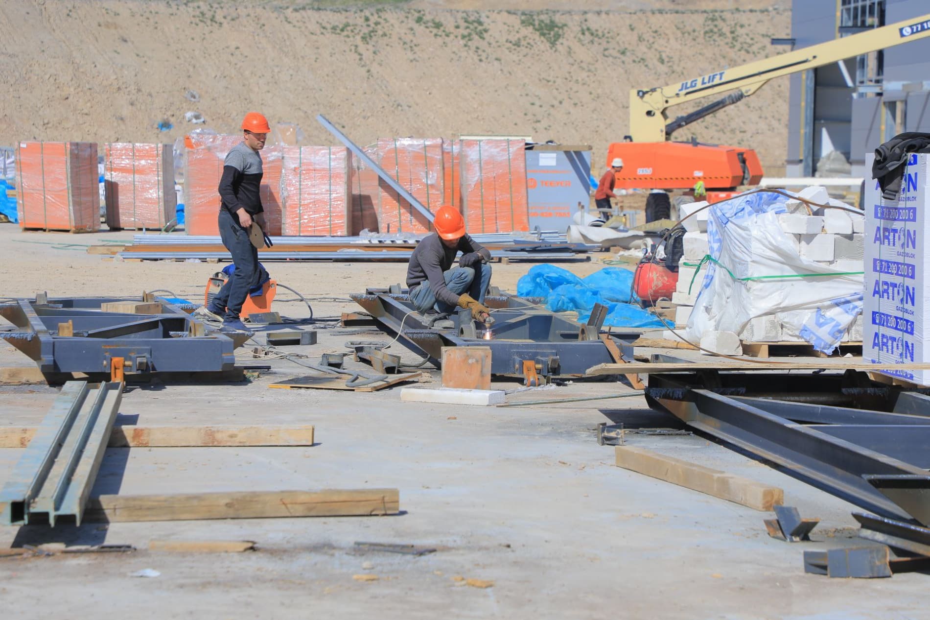 Chustda qurilish sanoati rivojlanmoqda