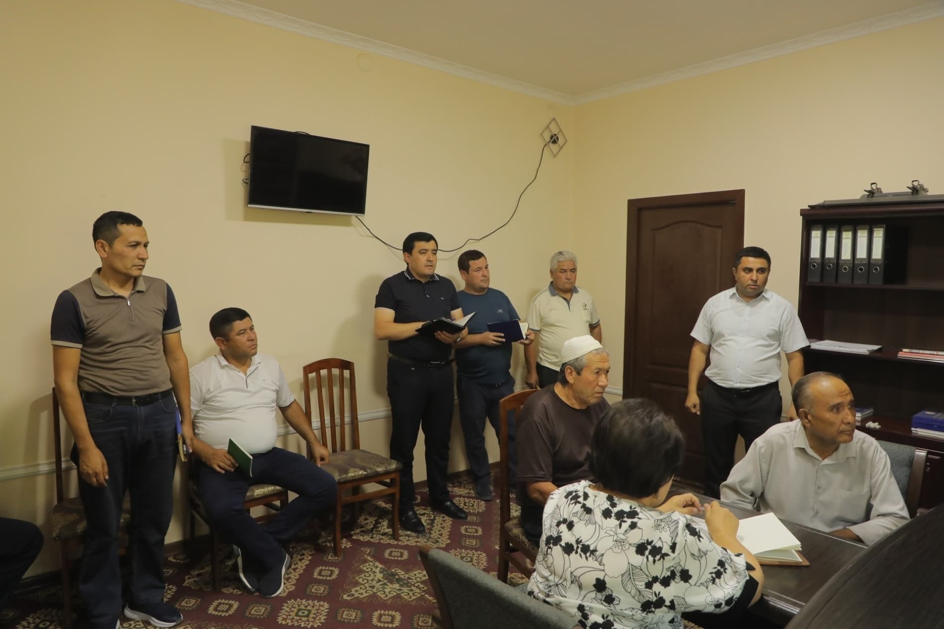 Чуст тумани ҳокими фуқароларнинг навбатдаги шахсий қабулини ўтказди