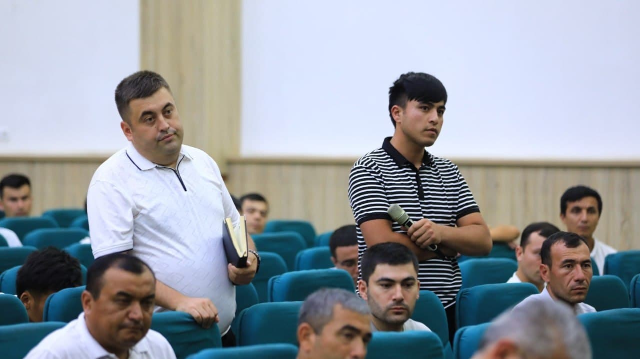 Чуст туманида раҳбар ва ёшлар учрашуви ўтказилди