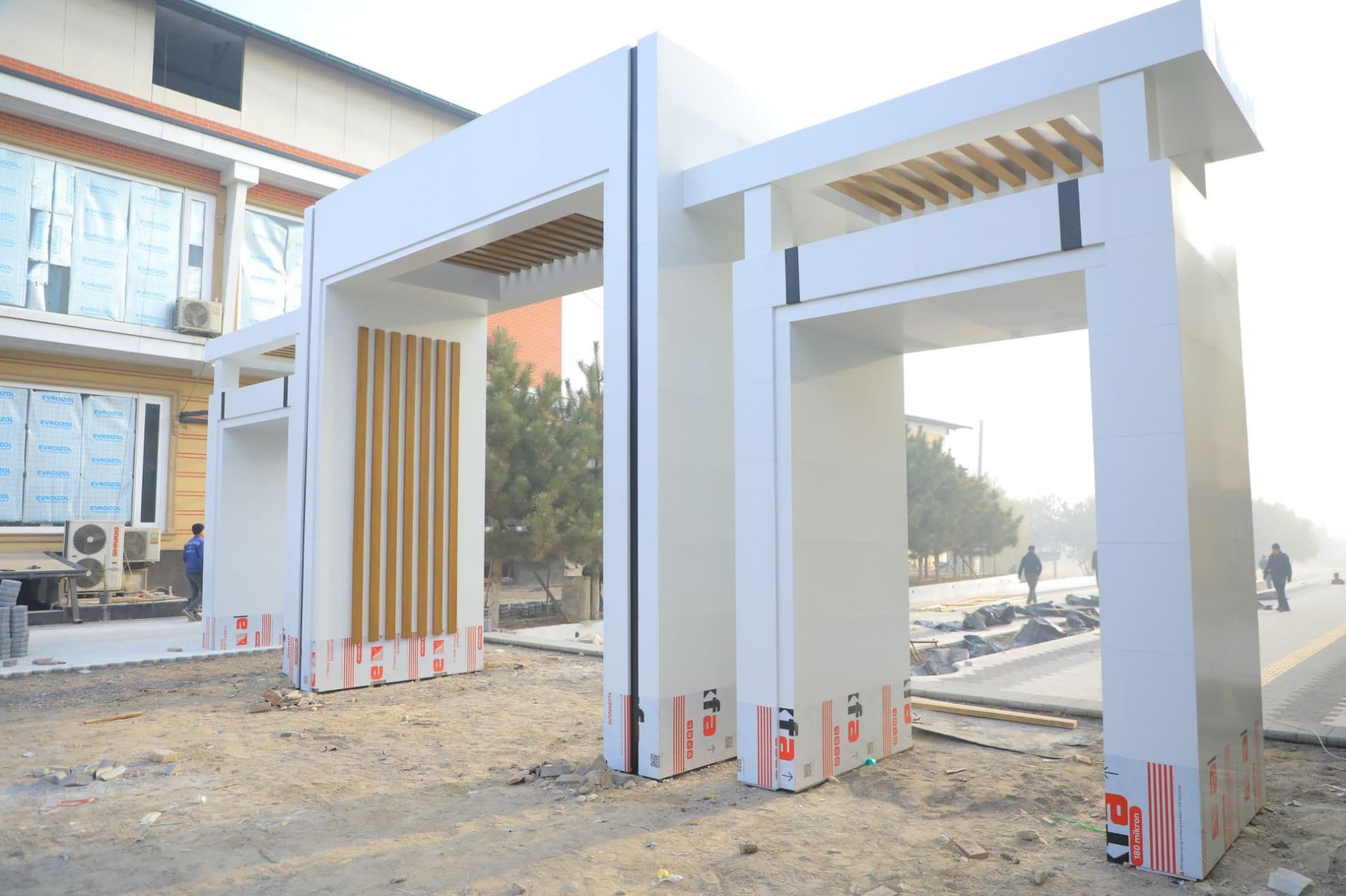 Namangan tumandagi "Yetti Buloq" istirohat bog‘ida qurilish ishlari davom etioqda