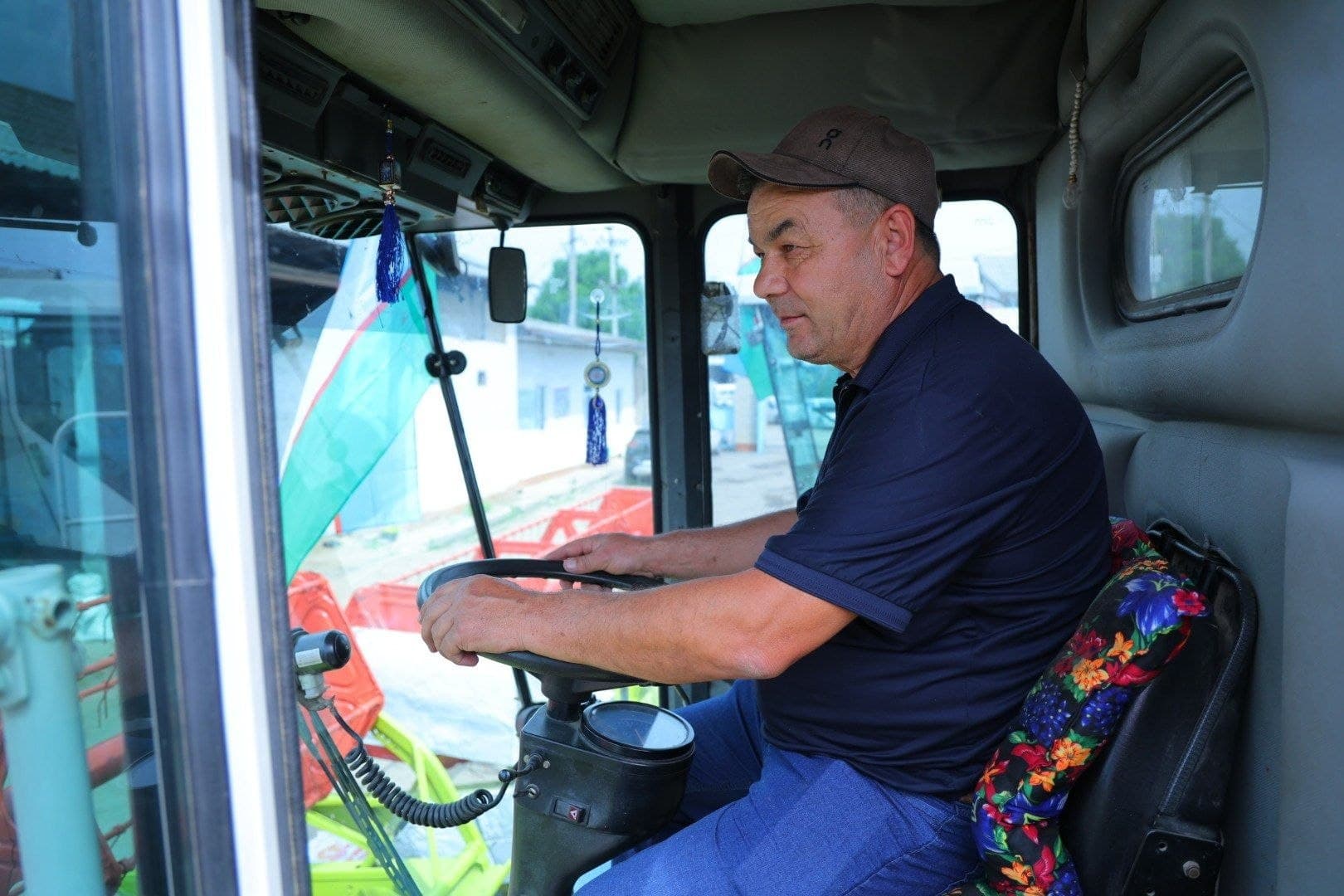 Чортоқ туманида ғалла ўрим комбайнлари мавсумга шай ҳолатга келтирилди