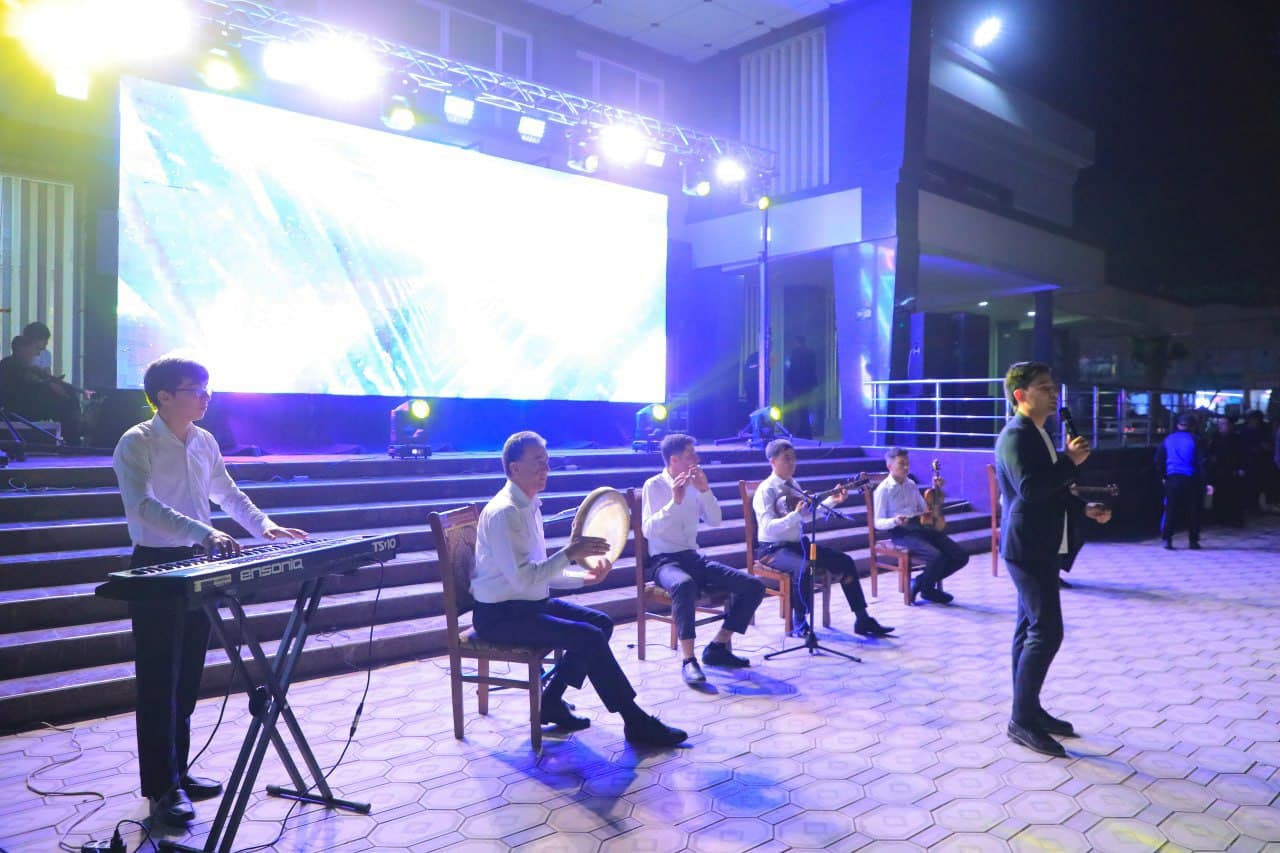 ЯХШИ ДАМ - МЕҲНАТГА ҲАМДАМ