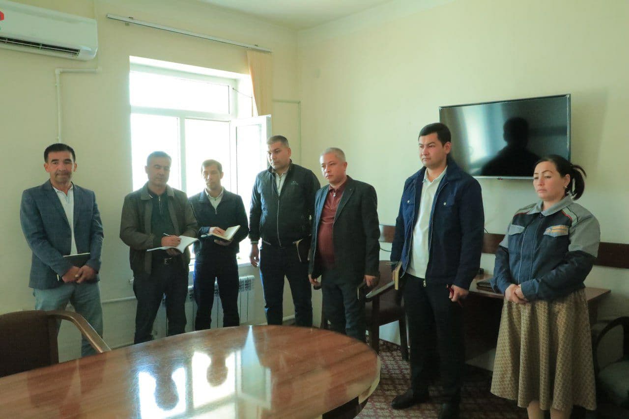 SAYYOR QABUL: MUAMMO VA YeCHIM