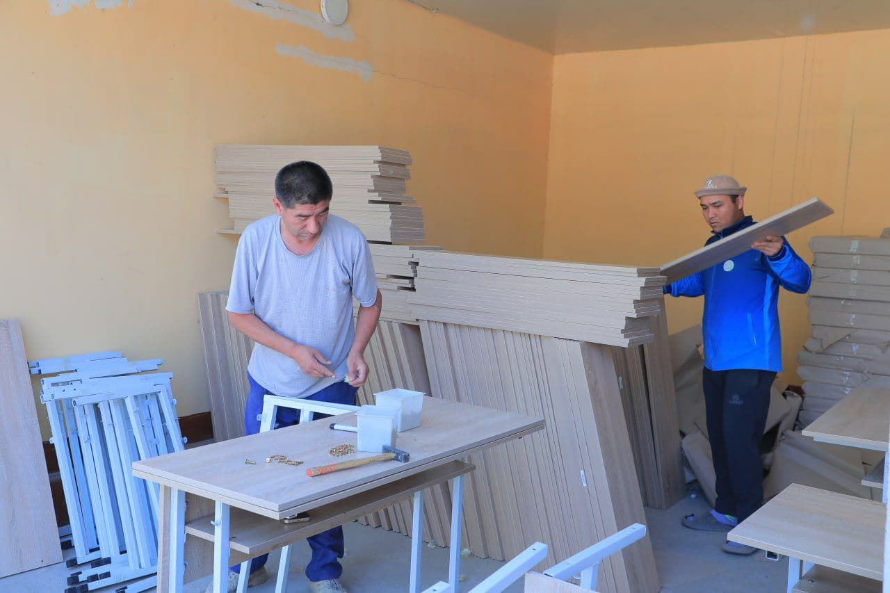 O‘QUVCHILARGA STOL-STUL JAMLANMASI