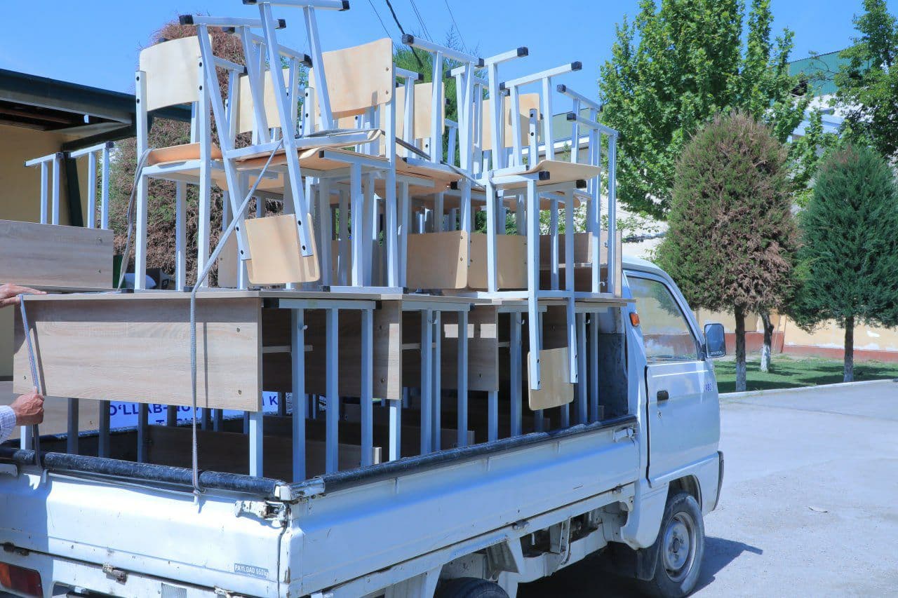 O‘QUVCHILARGA STOL-STUL JAMLANMASI