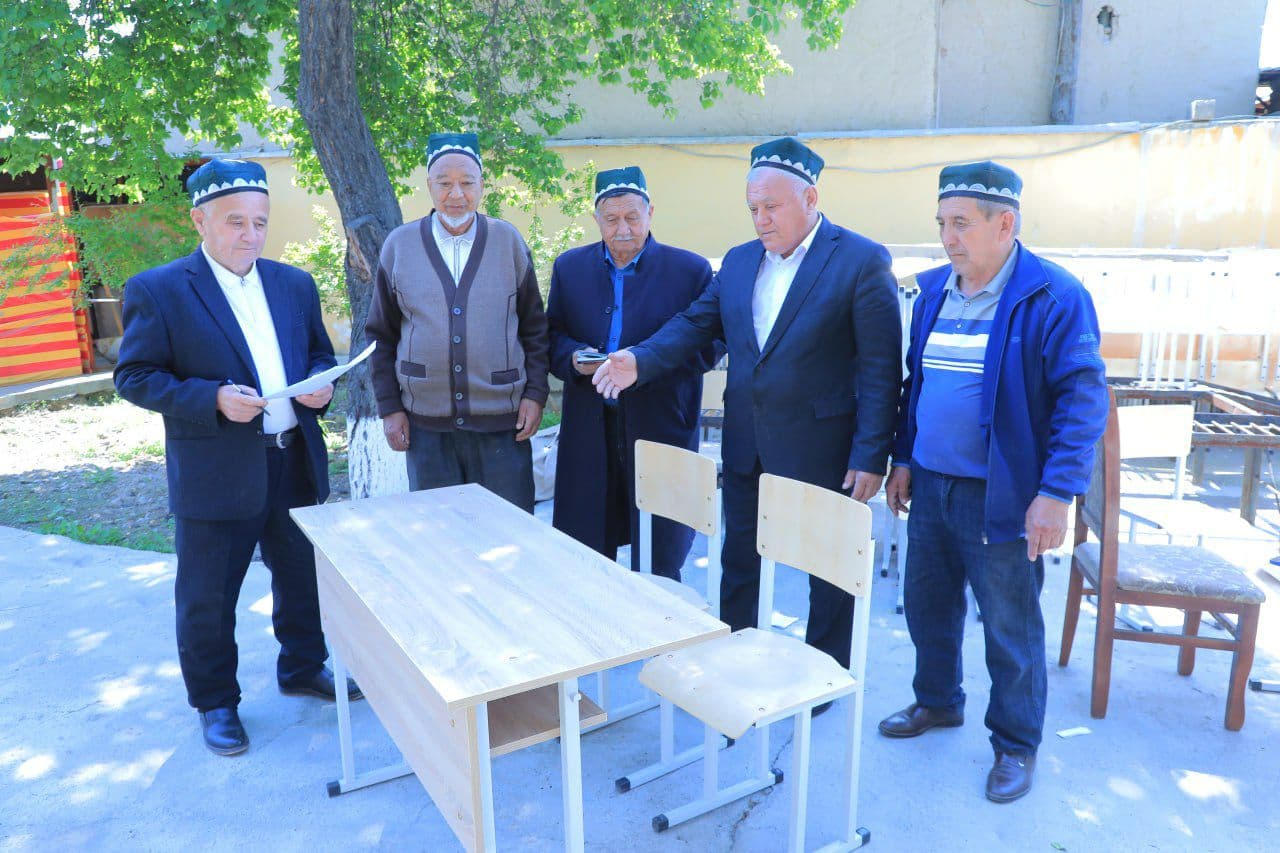 O‘QUVCHILARGA STOL-STUL JAMLANMASI