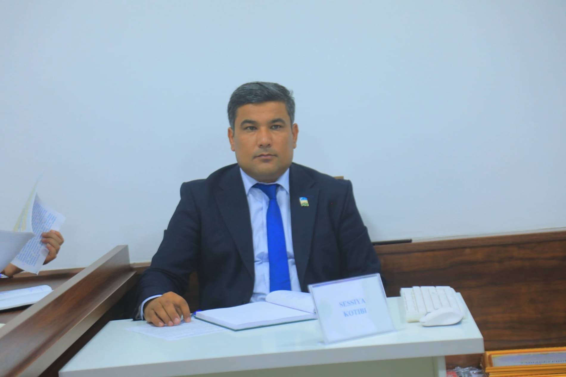 ТУМАН КЕНГАШИНИНГ СЕССИЯСИ